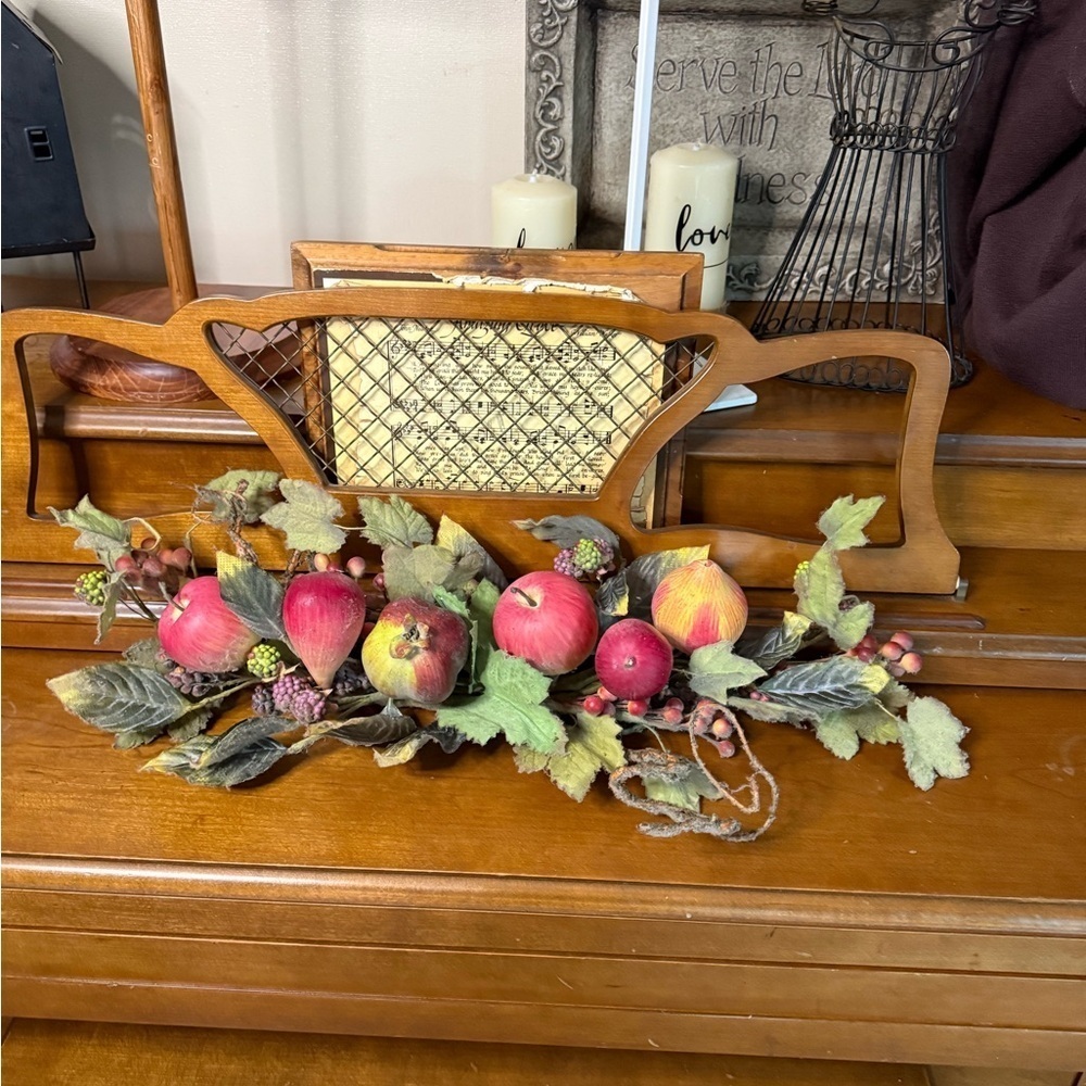Vintage 1992 Decorative Fruit and Leaf Arrangement